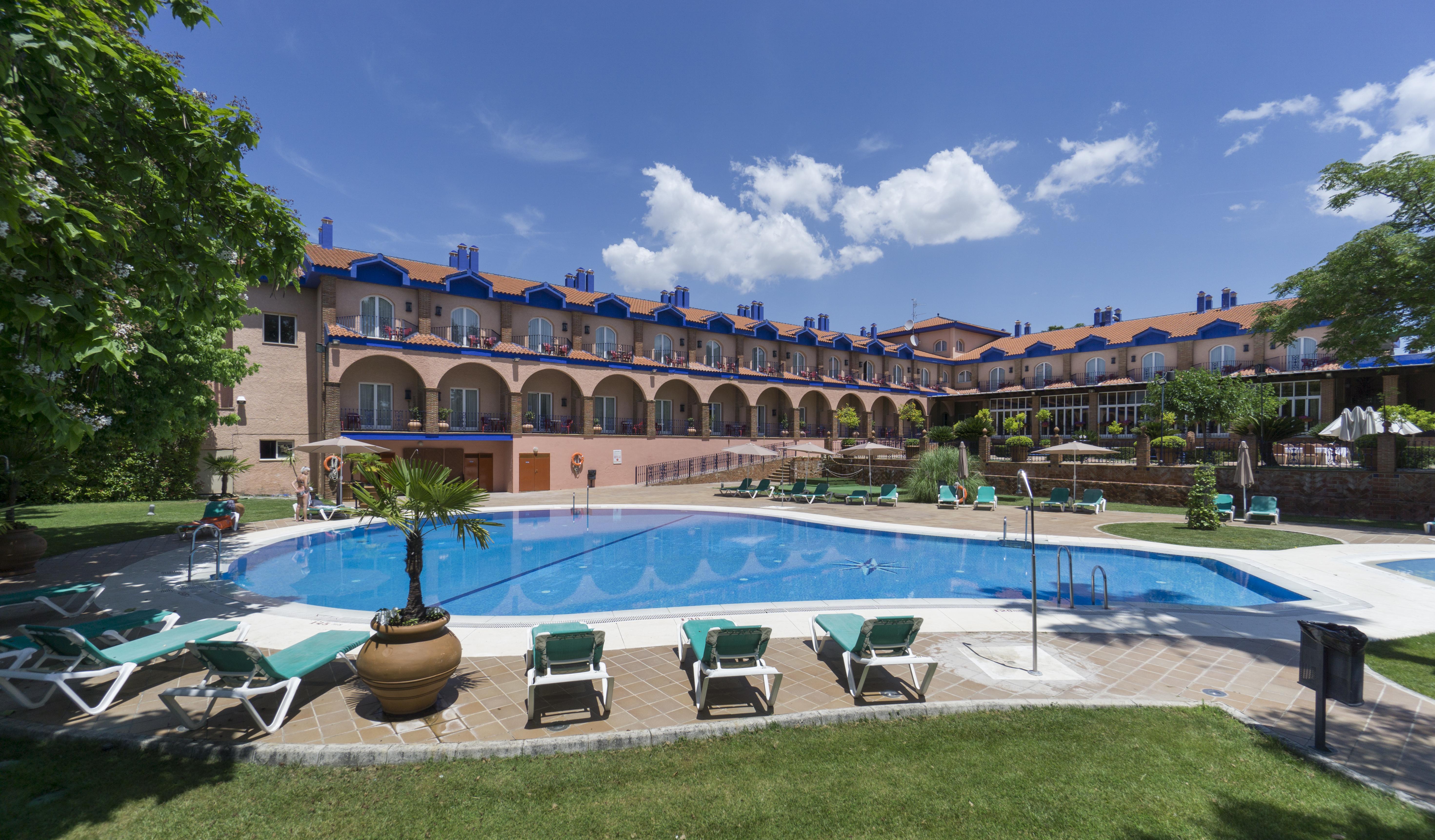 Hotel Fuente Las Piedras قبرة المظهر الخارجي الصورة