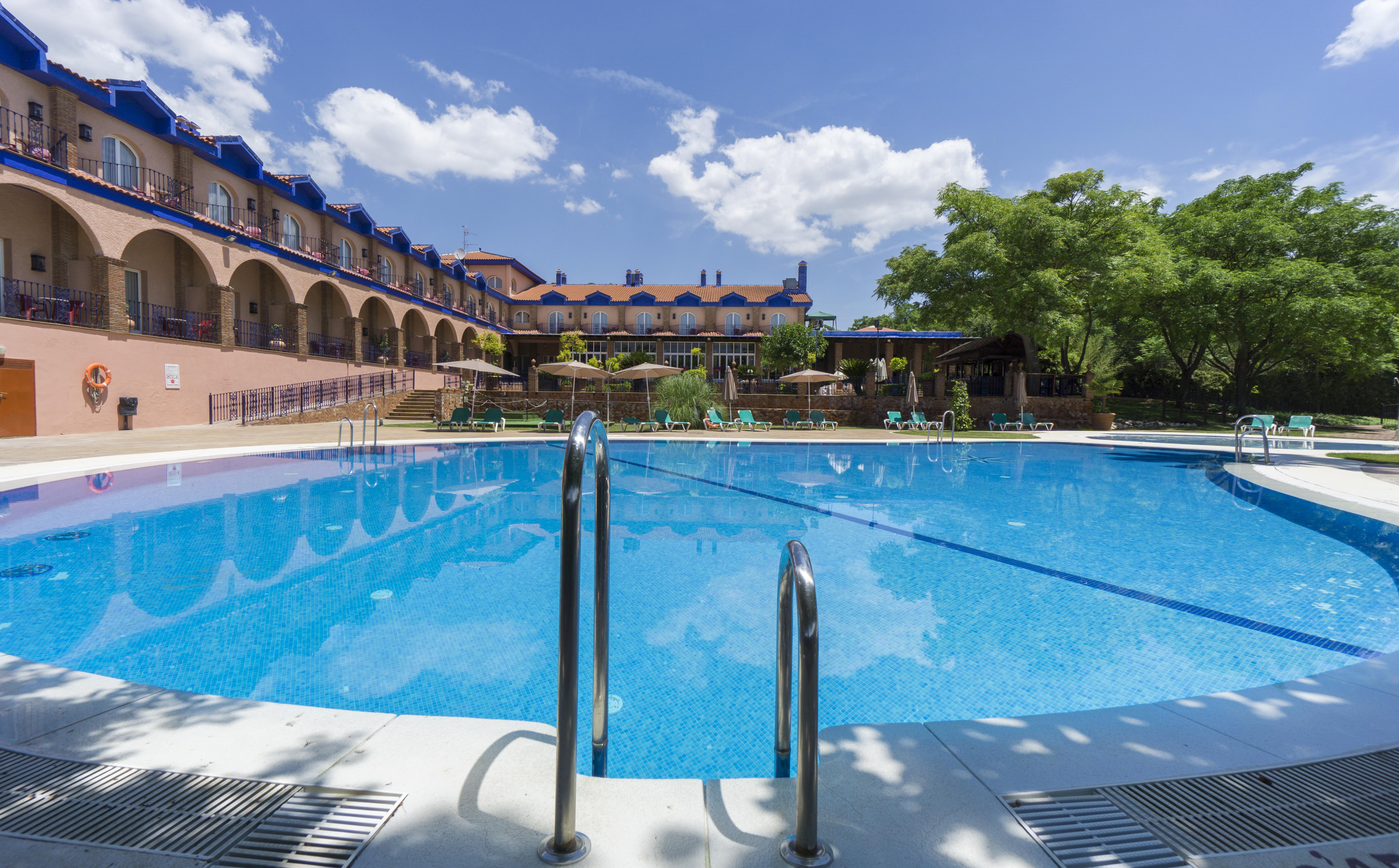 Hotel Fuente Las Piedras قبرة المظهر الخارجي الصورة