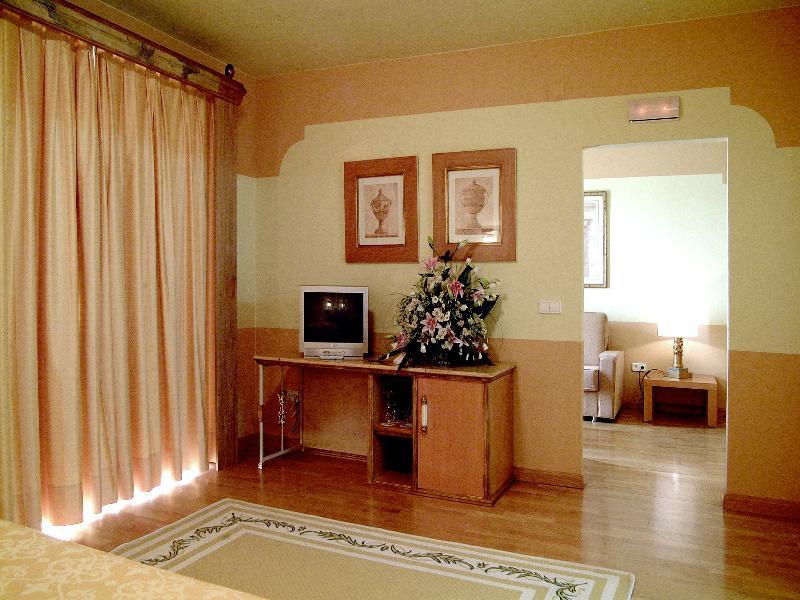 Hotel Fuente Las Piedras قبرة المظهر الخارجي الصورة