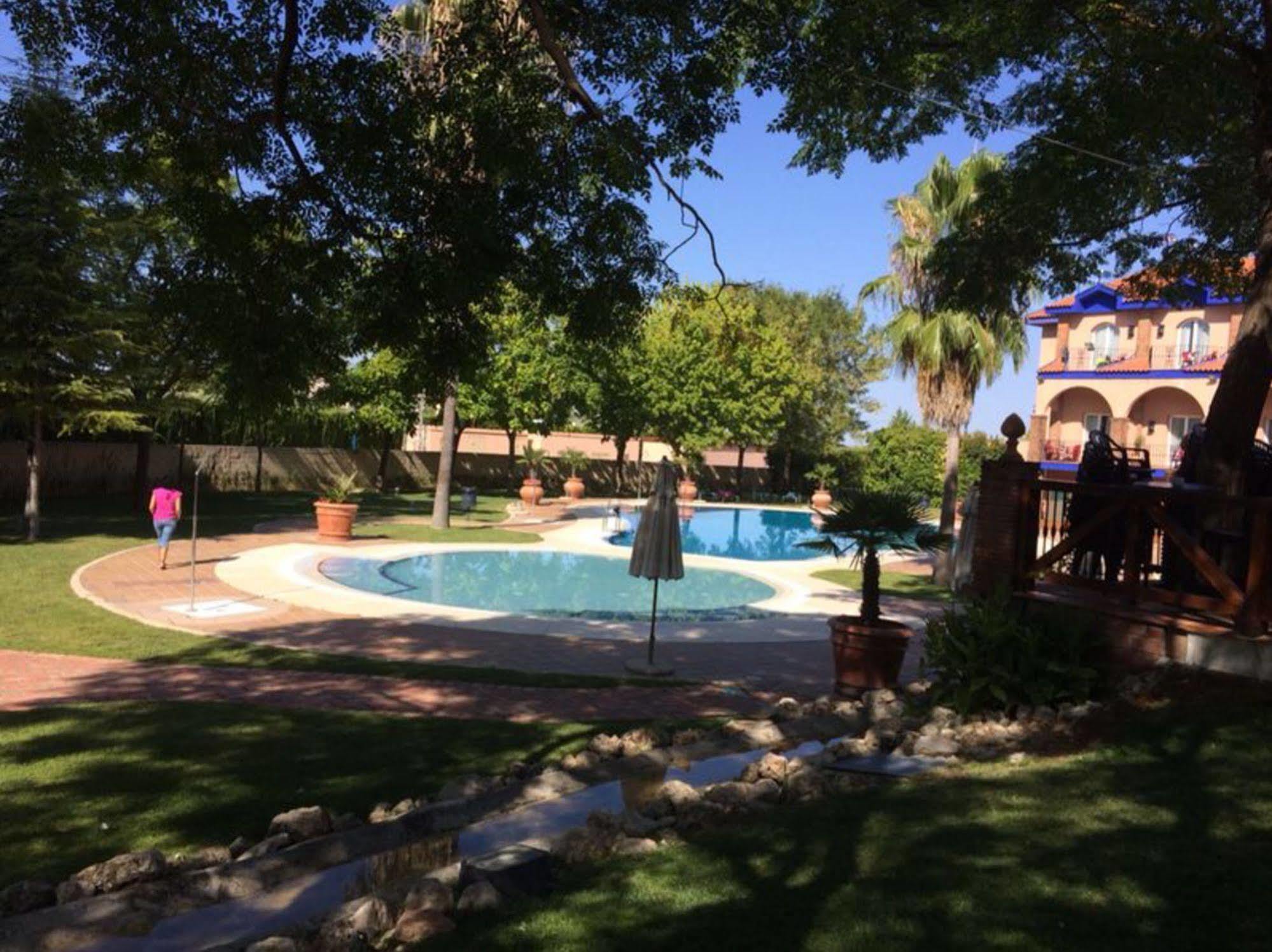 Hotel Fuente Las Piedras قبرة المظهر الخارجي الصورة