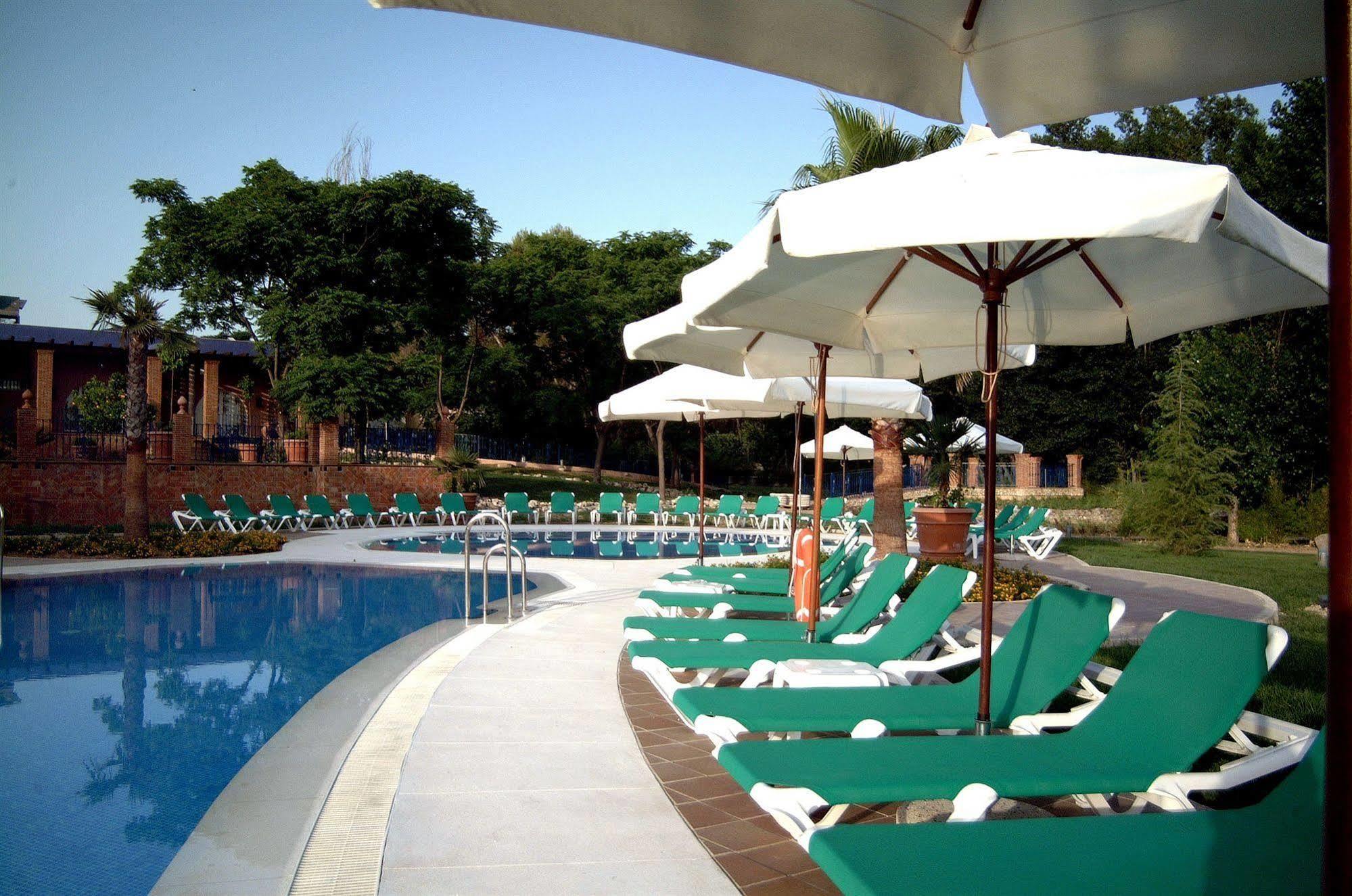 Hotel Fuente Las Piedras قبرة المظهر الخارجي الصورة